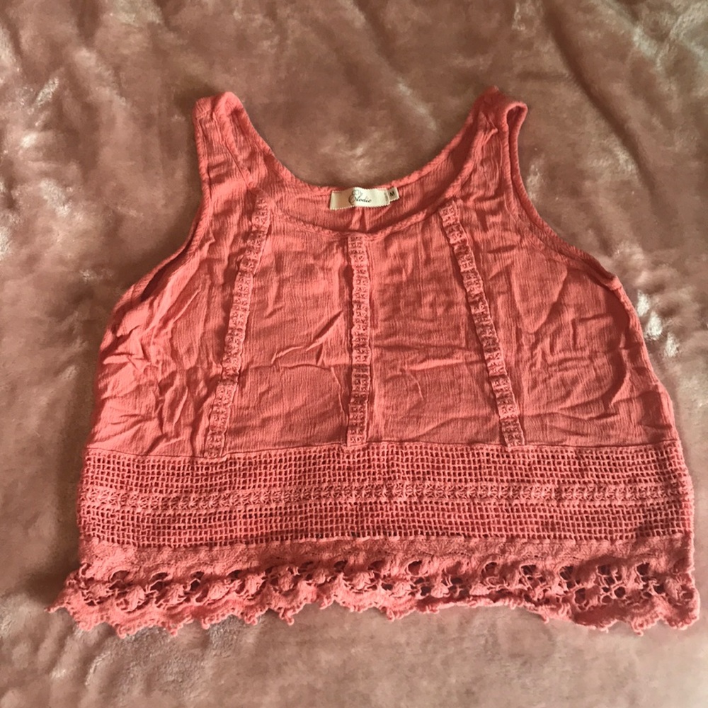 Cropped salmon top